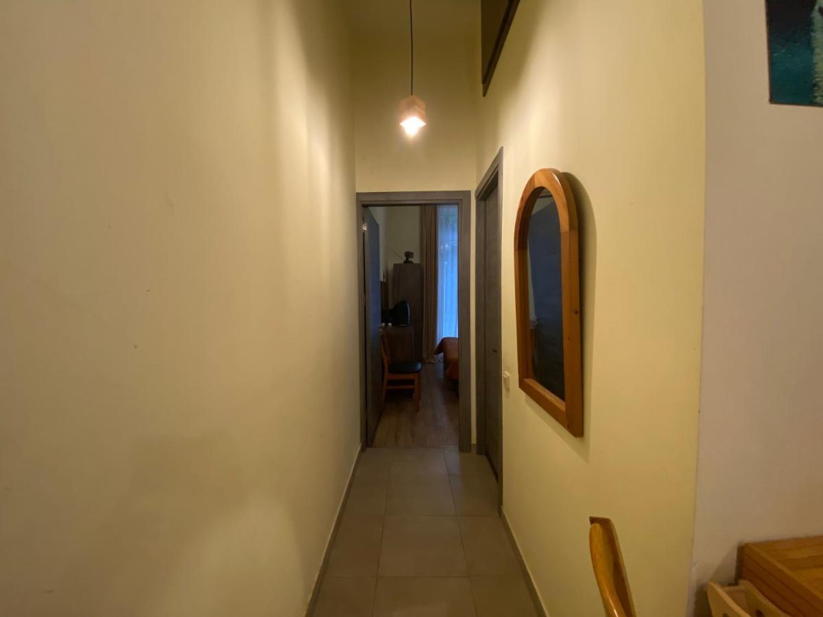 Nice Loft On Uznadze Street Tbilisi Bagian luar foto